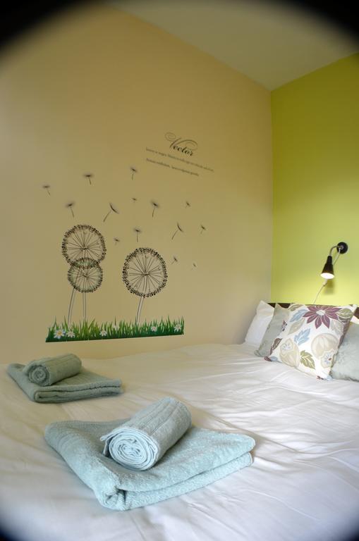 Birchfields Guest House Manchester Bagian luar foto