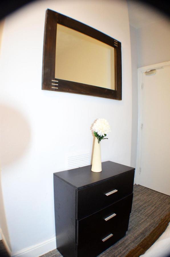 Birchfields Guest House Manchester Bagian luar foto