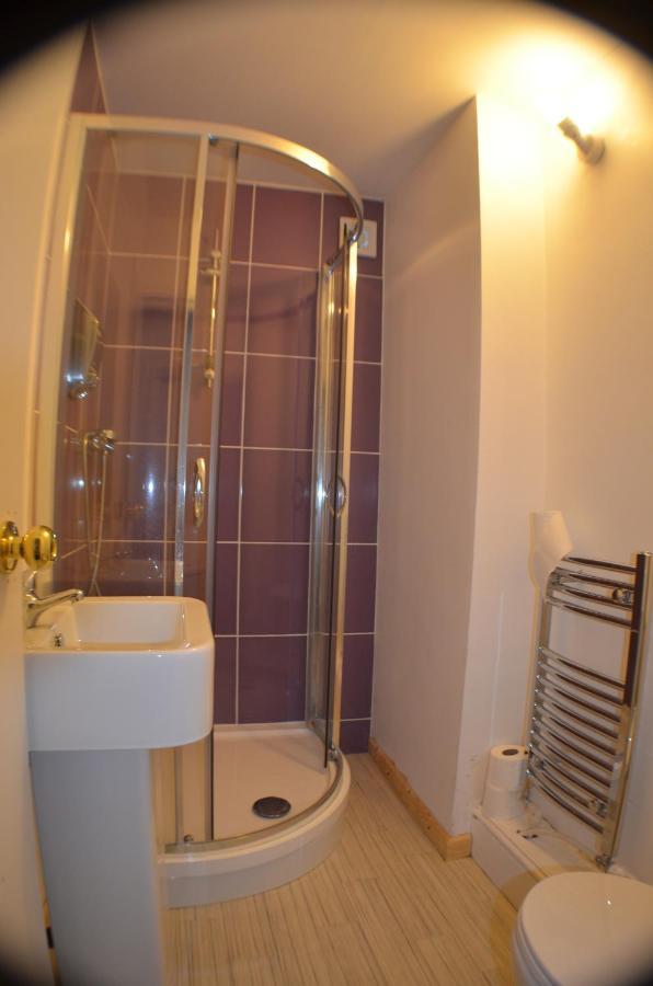 Birchfields Guest House Manchester Bagian luar foto